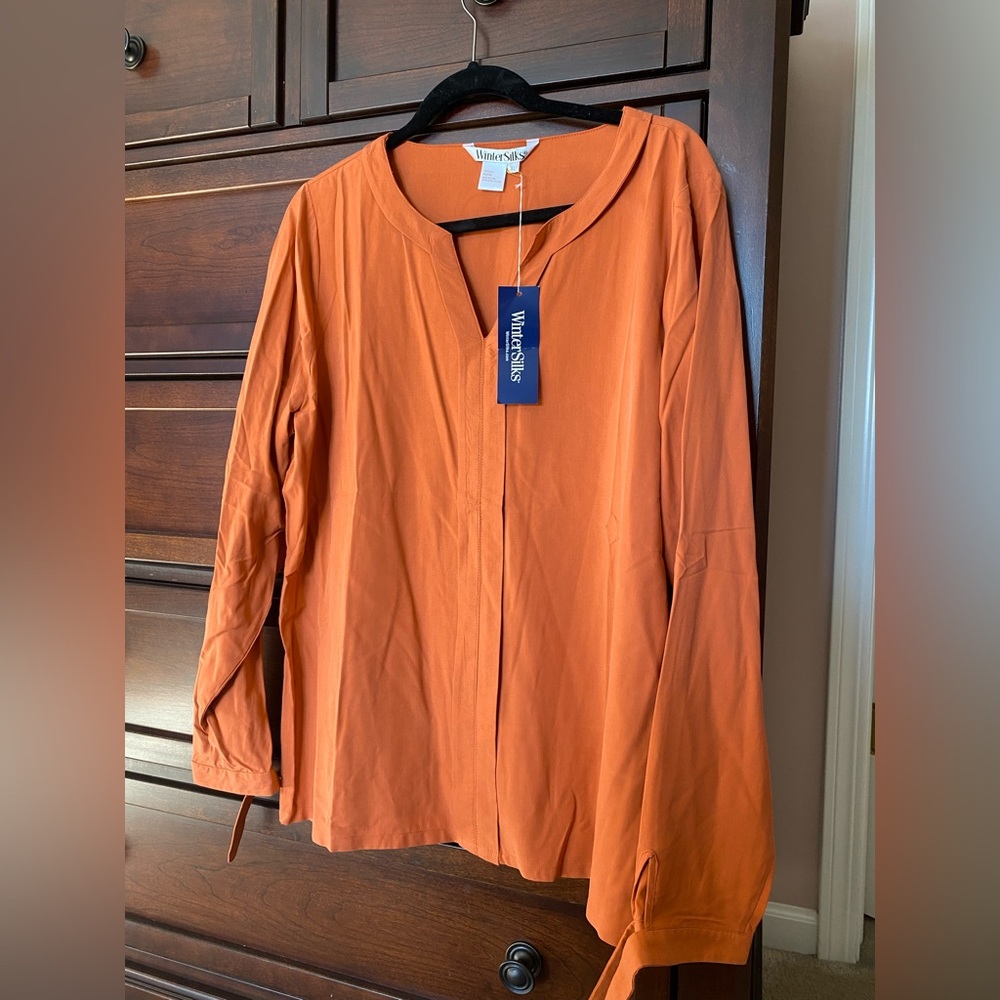 Wintersilks 100% silk top, orange color NWT. Size Xl